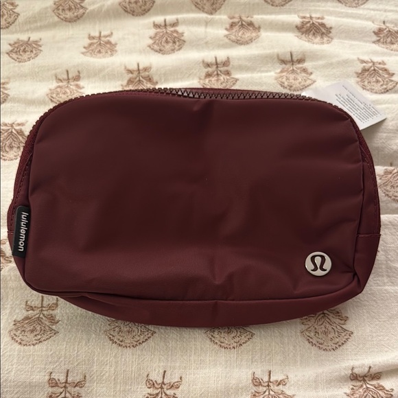 lululemon belt bag merlot Everywhere Crossbody 1L SHE'S HERE! Red Merlot Everywhere